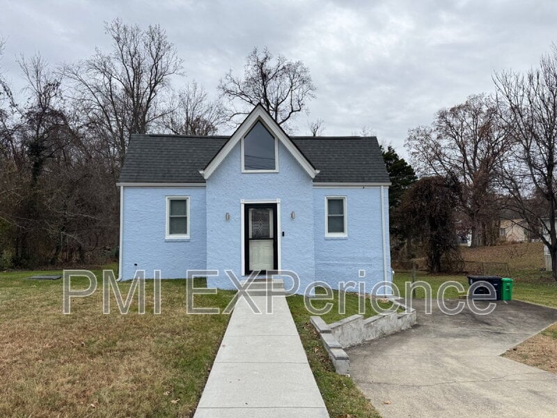 Foto principal - 8203 Comet Dr