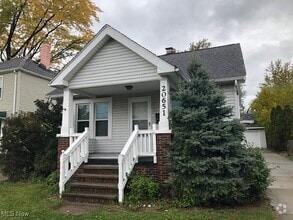 Building Photo - 20651 Tracy Ave