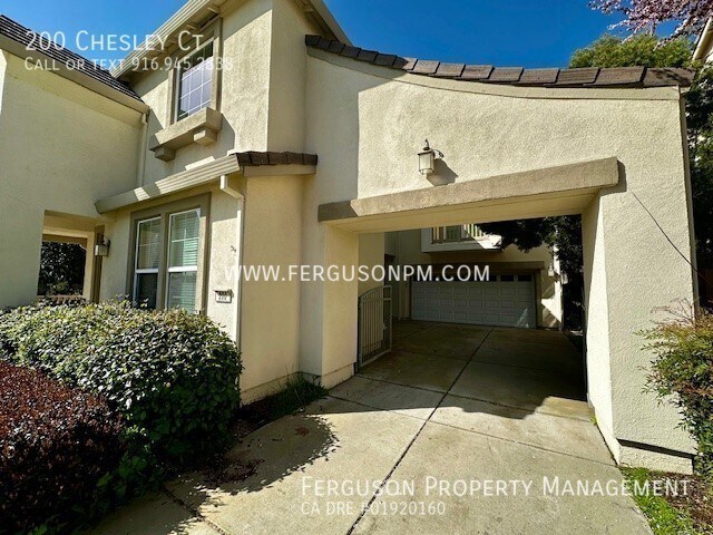 Foto del edificio - Fantastic Four Bedroom Home in Lincoln Cro...