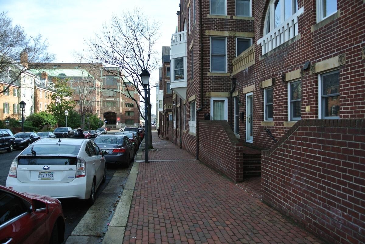 Foto principal - 130 Cameron St