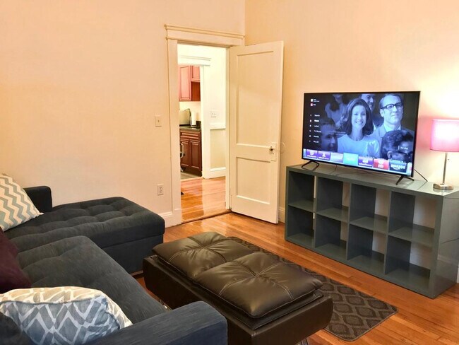 Foto del edificio - 109 Strathmore Rd