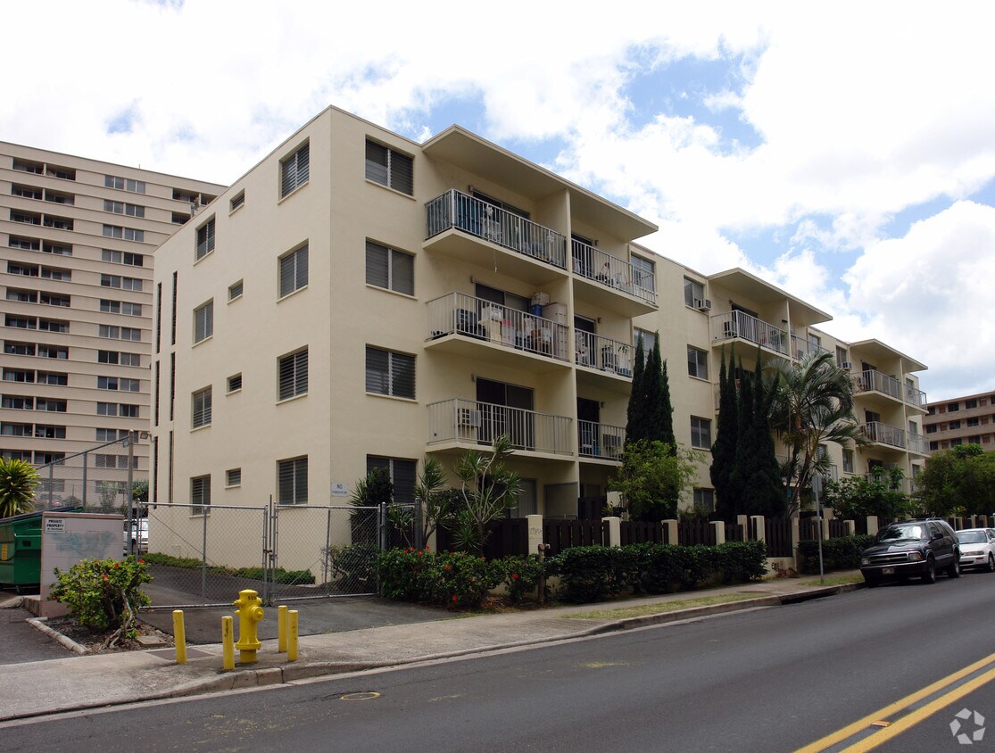 Building Photo - Kamaaina Hale