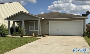 Building Photo - 15251 Tyler Mill Dr