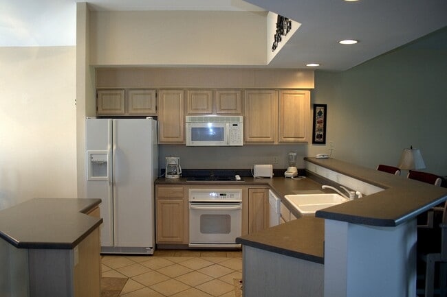 Building Photo - Live Your Best Life at the Grand Legacy!