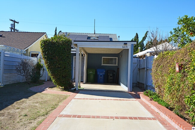 Building Photo - 6031 Fulcher Ave