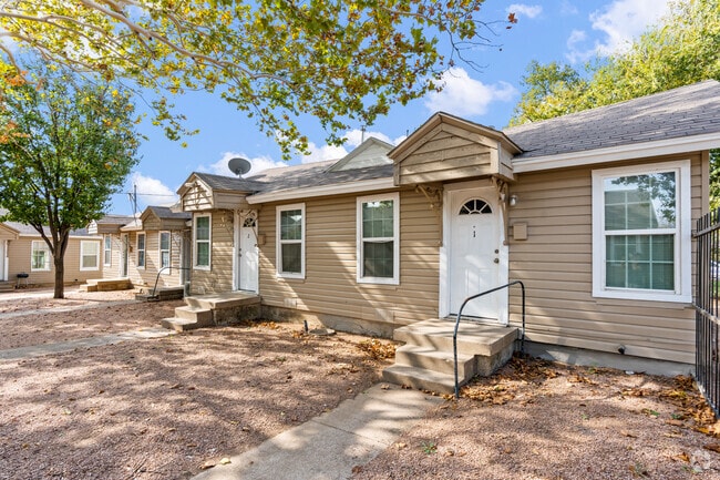 Primario - Sycamore Creek Apartments