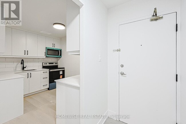 Building Photo - 81 Ontario St