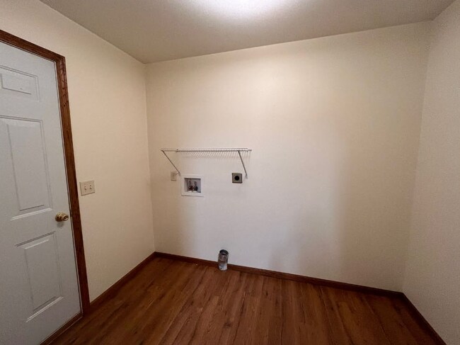Foto del edificio - 1307 Glenn Pl