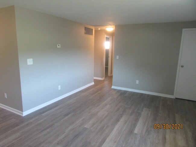 Building Photo - 3945 Tait Rd