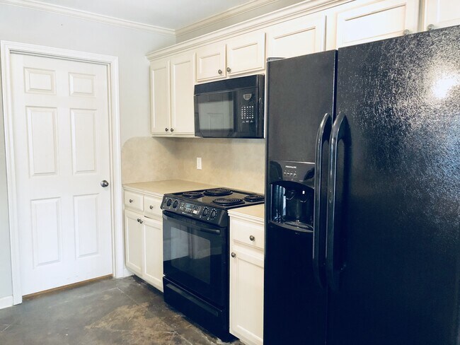 Foto del edificio - 3 br 2 ba house near park on Dead-end stre...
