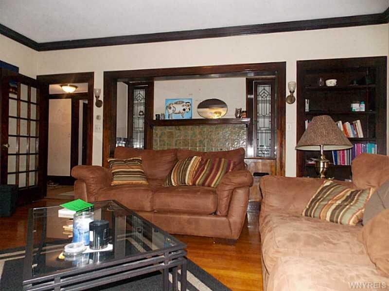 Primary Photo - 523 Richmond Ave