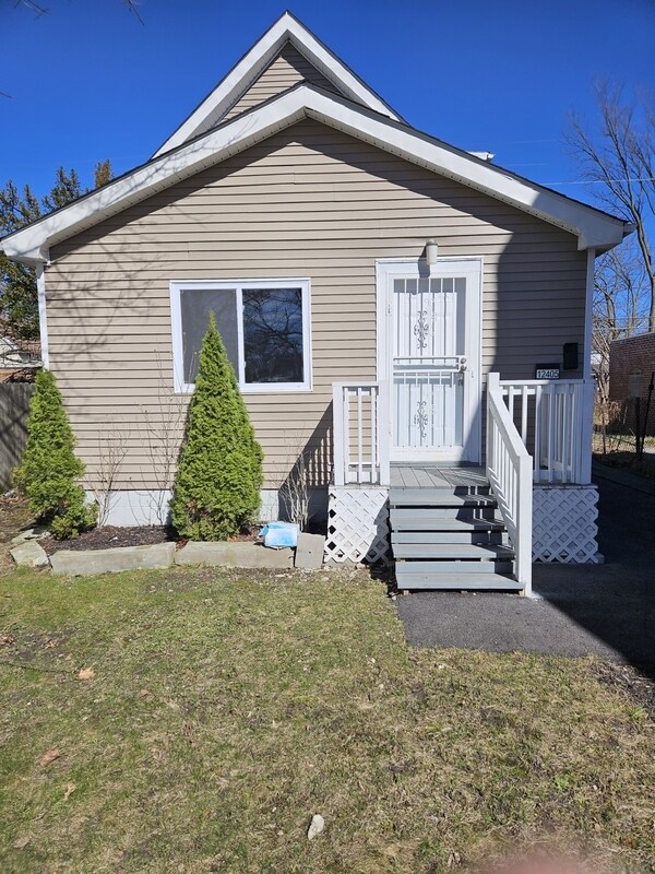 Foto del edificio - 12405 Signet Ave