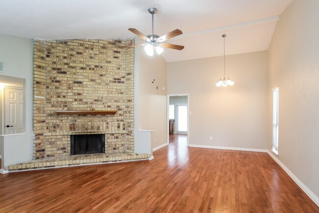 Foto del edificio - 2854 Canary Ln