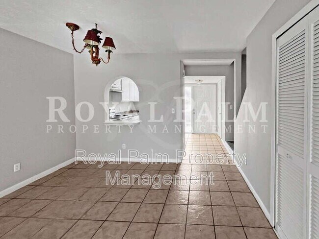 Foto del edificio - 1123 SW 48th Terrace