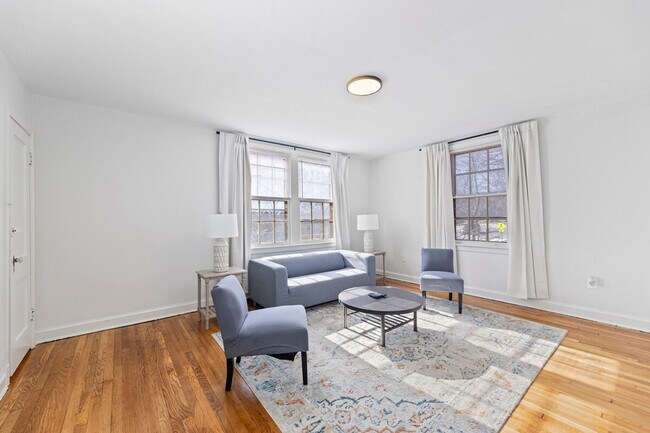 Foto del edificio - 4223 Alabama Ave SE