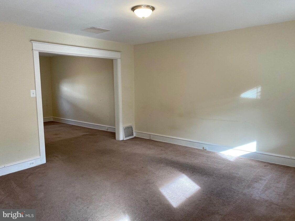 105 Cooper Ave, Collingswood, NJ 08108 Townhome Rentals in