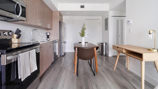 Foto del edificio - 1025 E 25th St