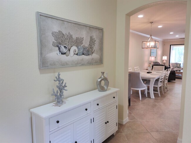 Foto del edificio - Seasonal Short Term Furnished Villa locate...