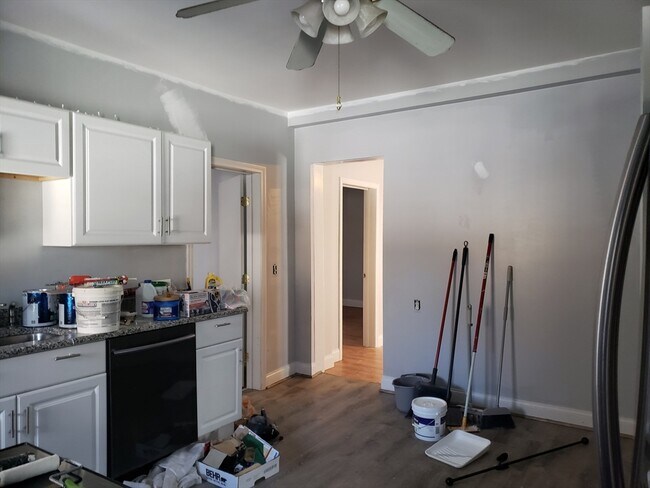 Foto del edificio - 45 S Main St