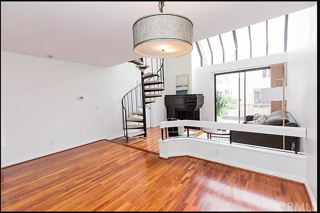 Huge Skylight window w/Natural Light - 1957 Temple Ave