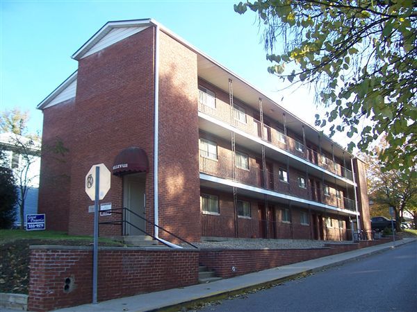 Primary Photo - 400 E 2nd St