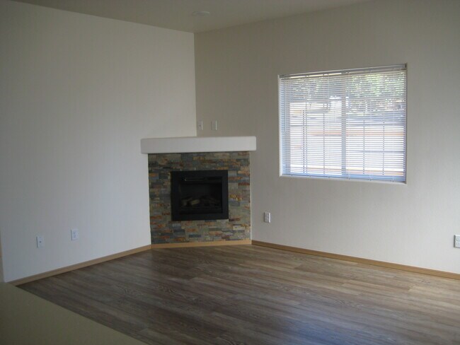 Foto del edificio - 3230 NW 9th St