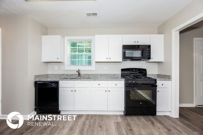 Building Photo - 5454 Northcut Dr