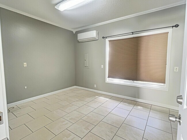 Foto del edificio - 6500 Colonial Dr
