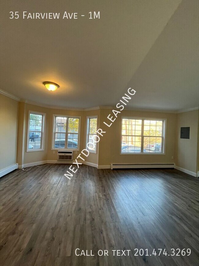 Foto del edificio - 35 Fairview Ave