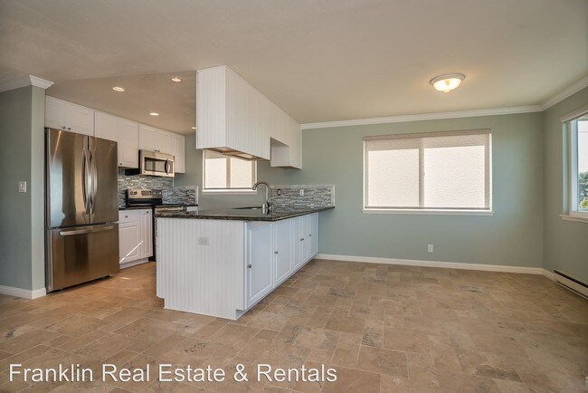 Building Photo - 3 br, 2 bath House - 1210 Clarabelle