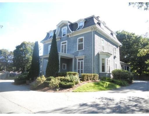 Primary Photo - 25 Poplar St