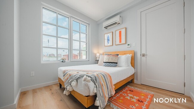 Photo - 68 Gold St Apartment