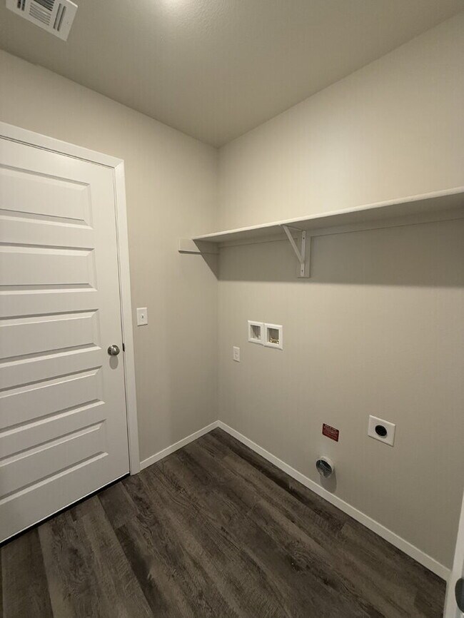 Foto del edificio - 3 Bed, 2 Bath Home in Beggs