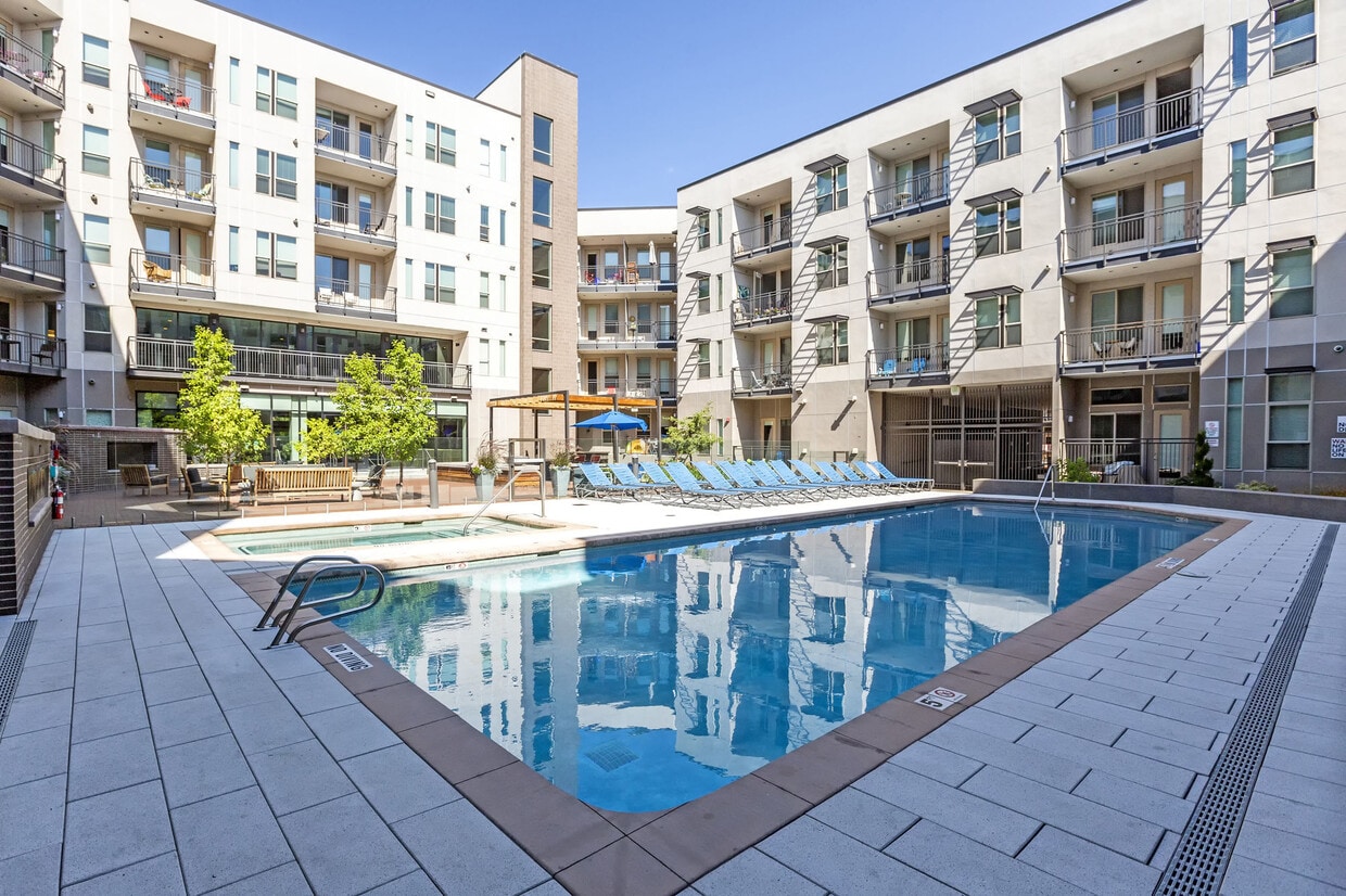Regatta Sloan's Lake Apartments 1565 Raleigh St Denver, CO