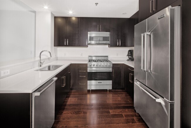 Foto del edificio - 1100 Maxwell Ln