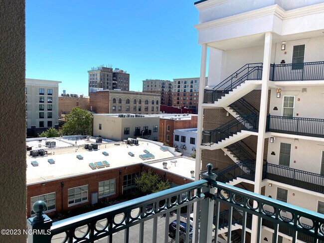 Foto del edificio - 124 Walnut St