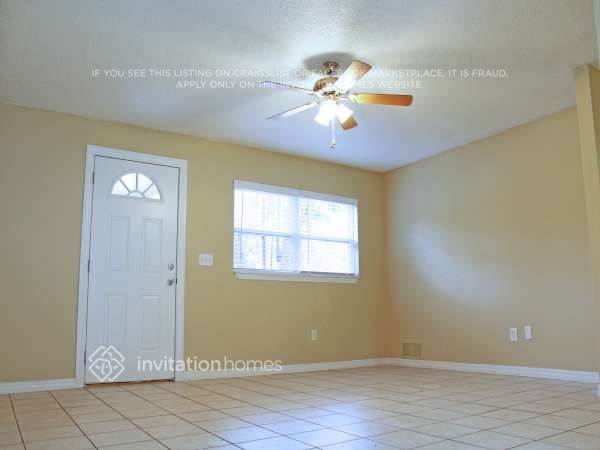 Foto del edificio - 147 Burns Ave