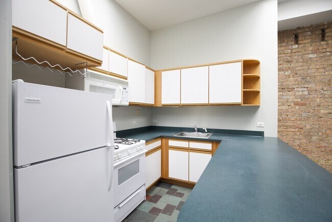 Foto del edificio - 655-655 Central