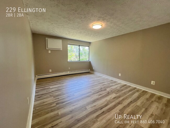 Building Photo - 229 Ellington-
