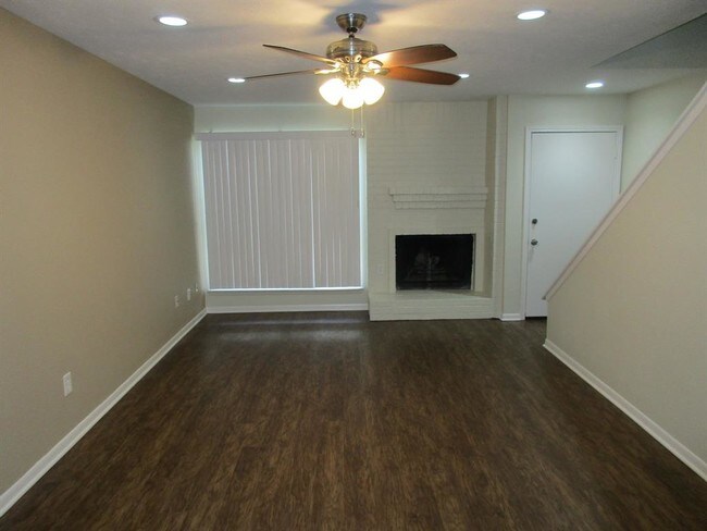Foto del edificio - 3919 Fairmont Pkwy