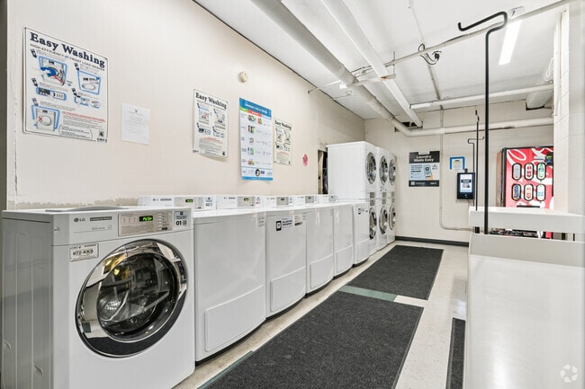 Interior Photo - Washington Place Apartments