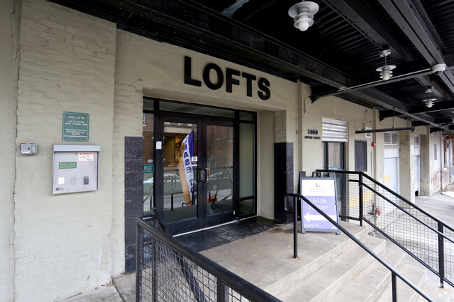 Entrada - The Lofts at Brewerytown