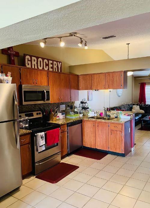 Foto del edificio - 1715 Oak Branch Ct