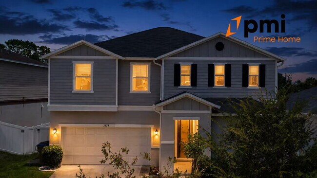 Foto del edificio - Stunning 5?Bedroom Home with 3 Bathrooms Single Family House.