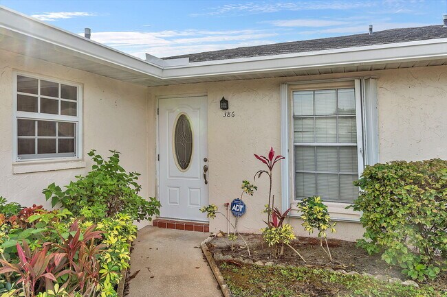 Foto del edificio - 386 Bennington Ln