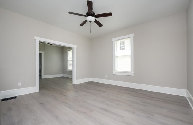 Foto del edificio - 174 Watkins Ct