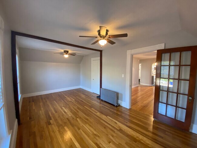 Living Room - 369 Hevey St