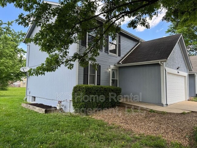 Building Photo - 1384 N Ridge Pkwy