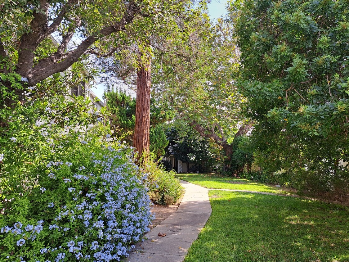 838 E Carson St Unit 838 E. Carson Ave, Long Beach, CA 90807 Condo