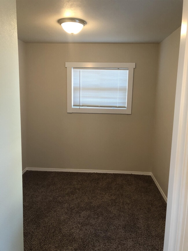 Building Photo - 4128 W F St